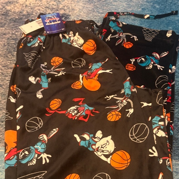 Men’s Warner Bros. Blue and Orange Character Joggers - Picture 7 of 7